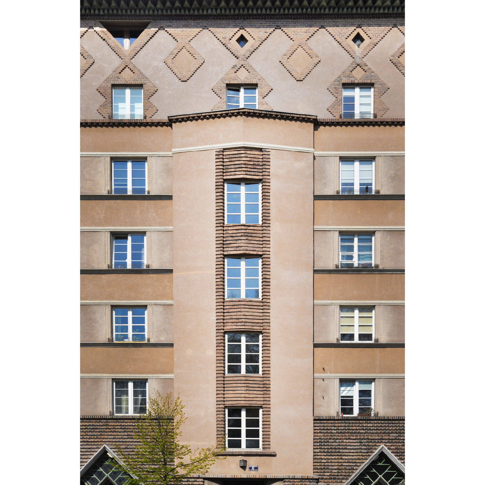 Dom czynszowy Zakładu Ubezpieczeń Pracowników Umysłowych