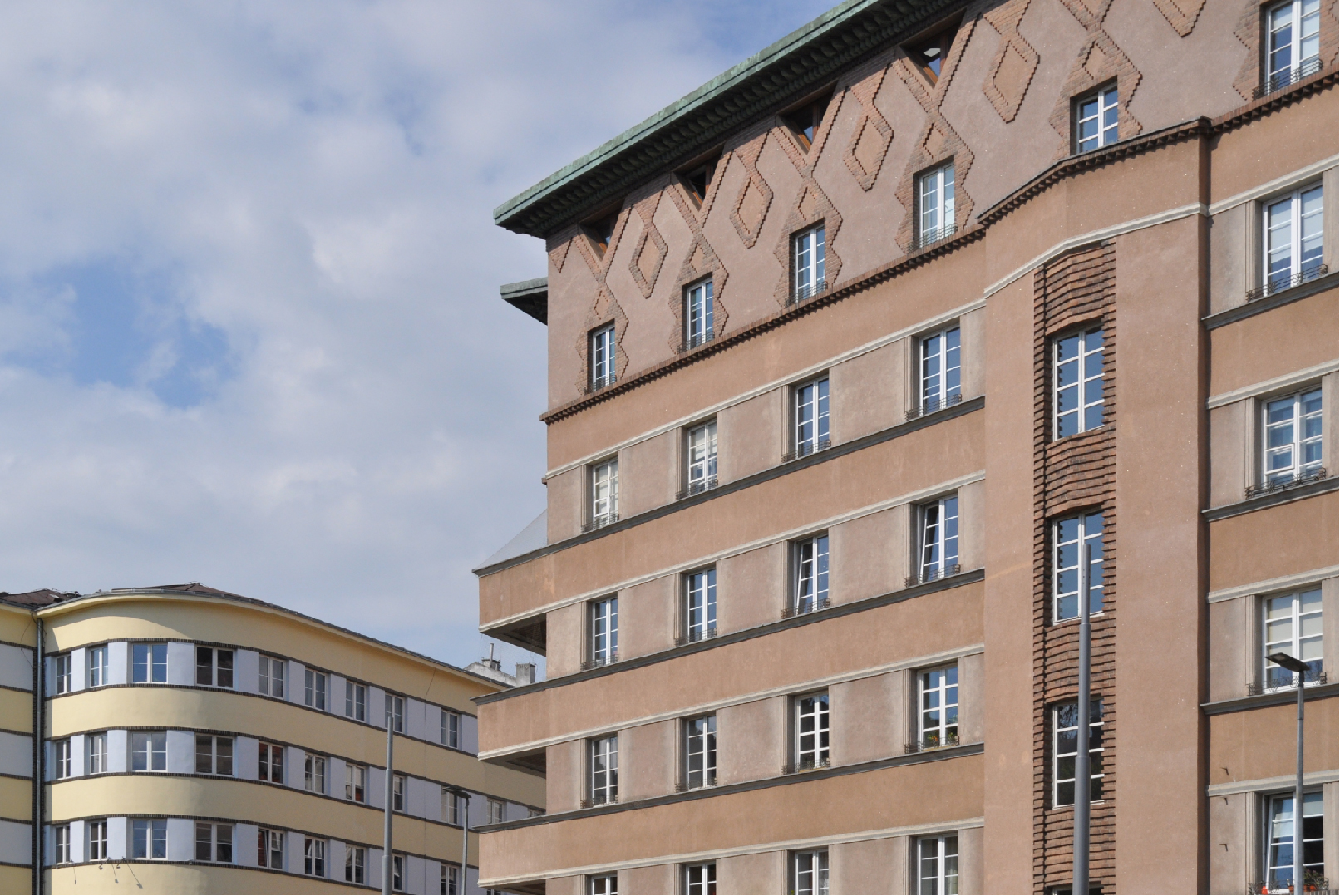 Dom czynszowy Zakładu Ubezpieczeń Pracowników Umysłowych