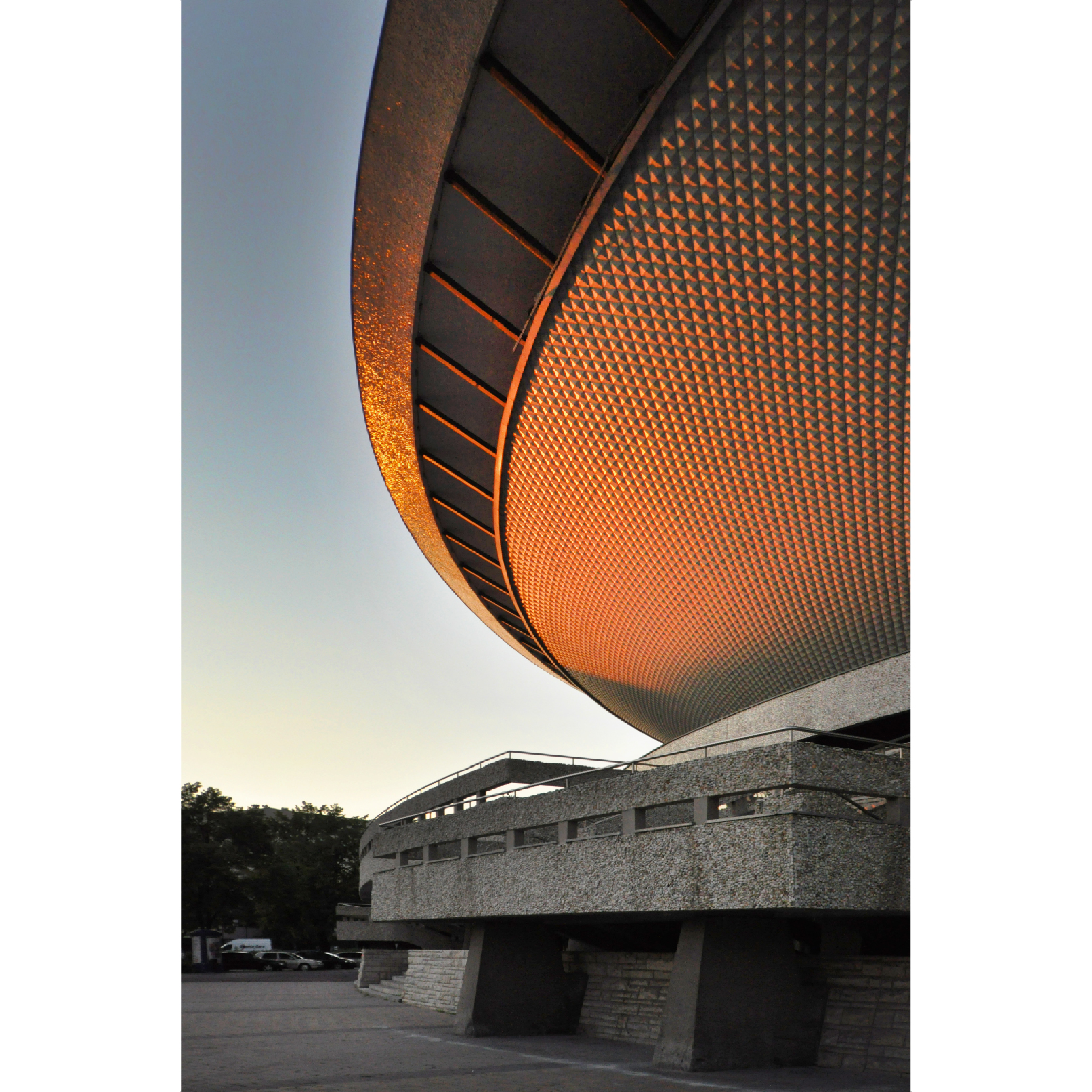 HALA WIDOWISKOWO-SPORTOWA SPODEK